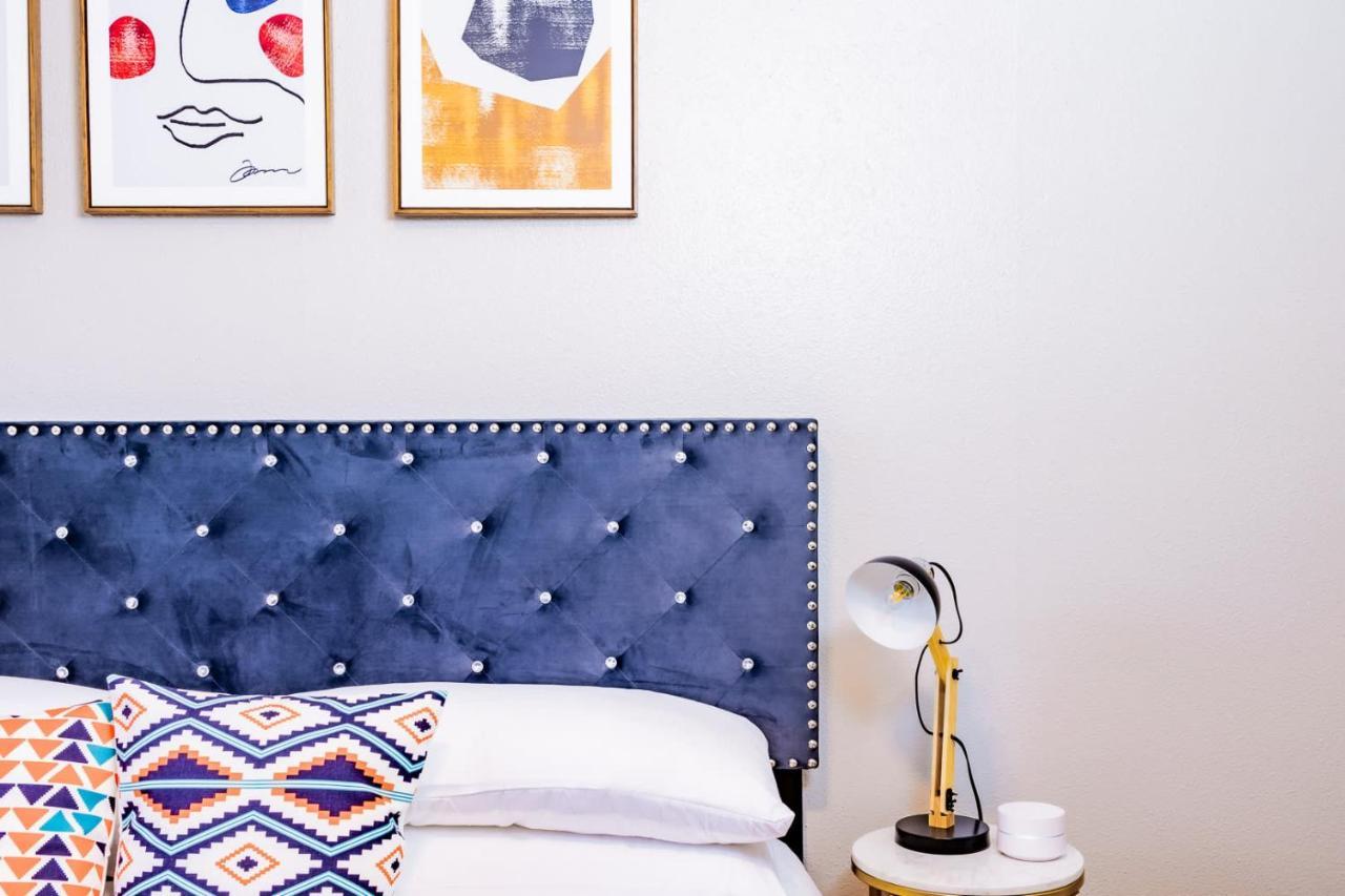 Efficiency 2Br King Bed Suites Next To Downtown Остін Екстер'єр фото